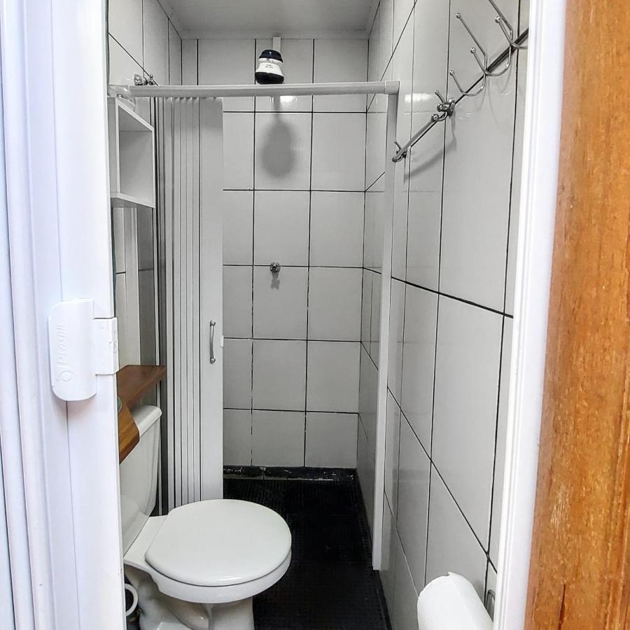 Quarto Individual com Banheiro Privativo
